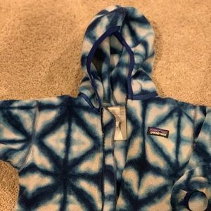 Blue and white fleece Patagonia toddler jacket